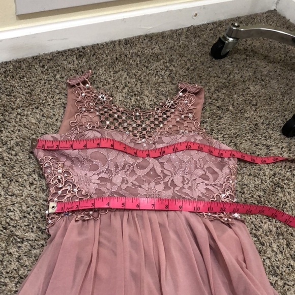 Francesca’s Collection City Triangles Midi Dress 1 Mauve Pink Floral Rhinestone - Picture 11 of 12